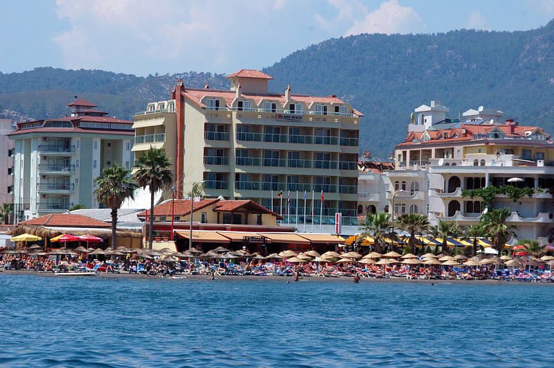 Maris Beach Hotel