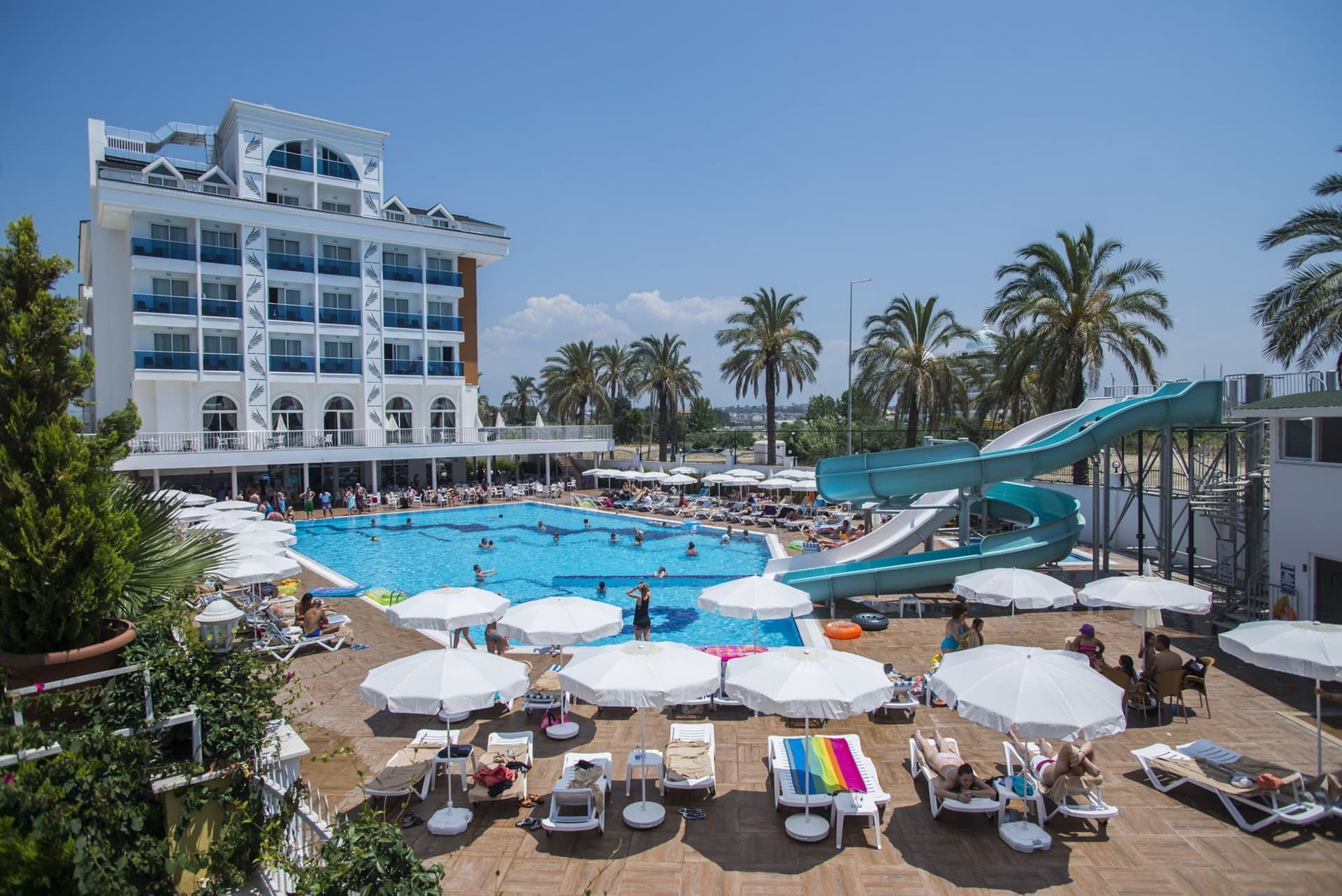 Palm World Resort & Spa Side