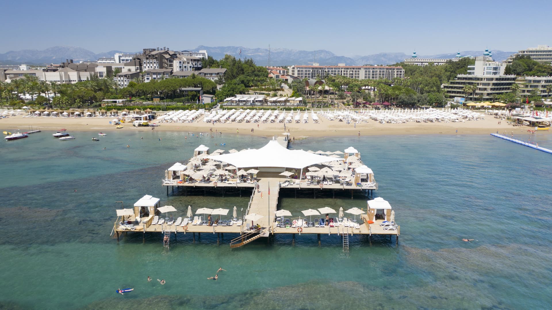 The Sense De Luxe Hotel