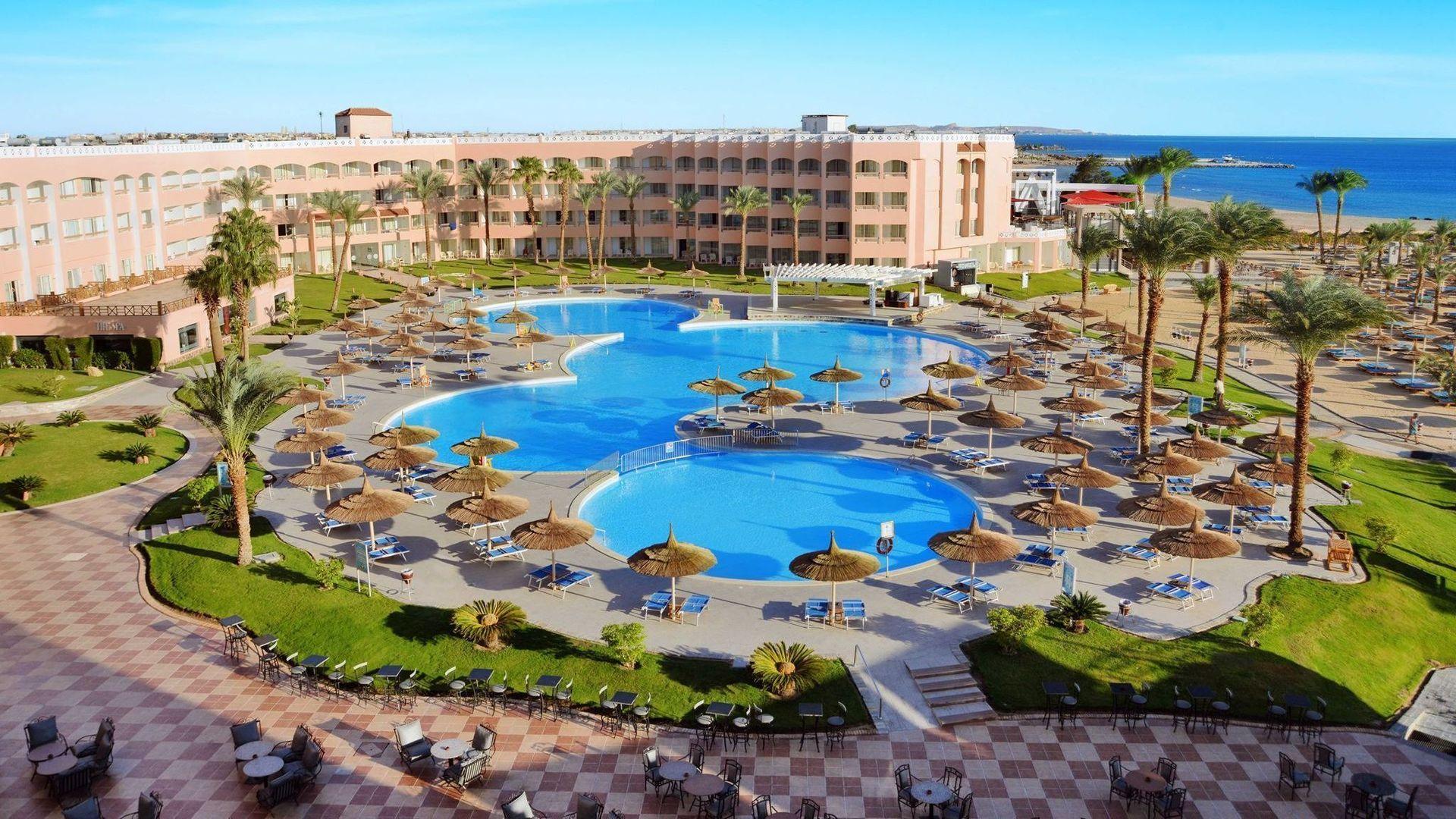 Beach Albatros Resort