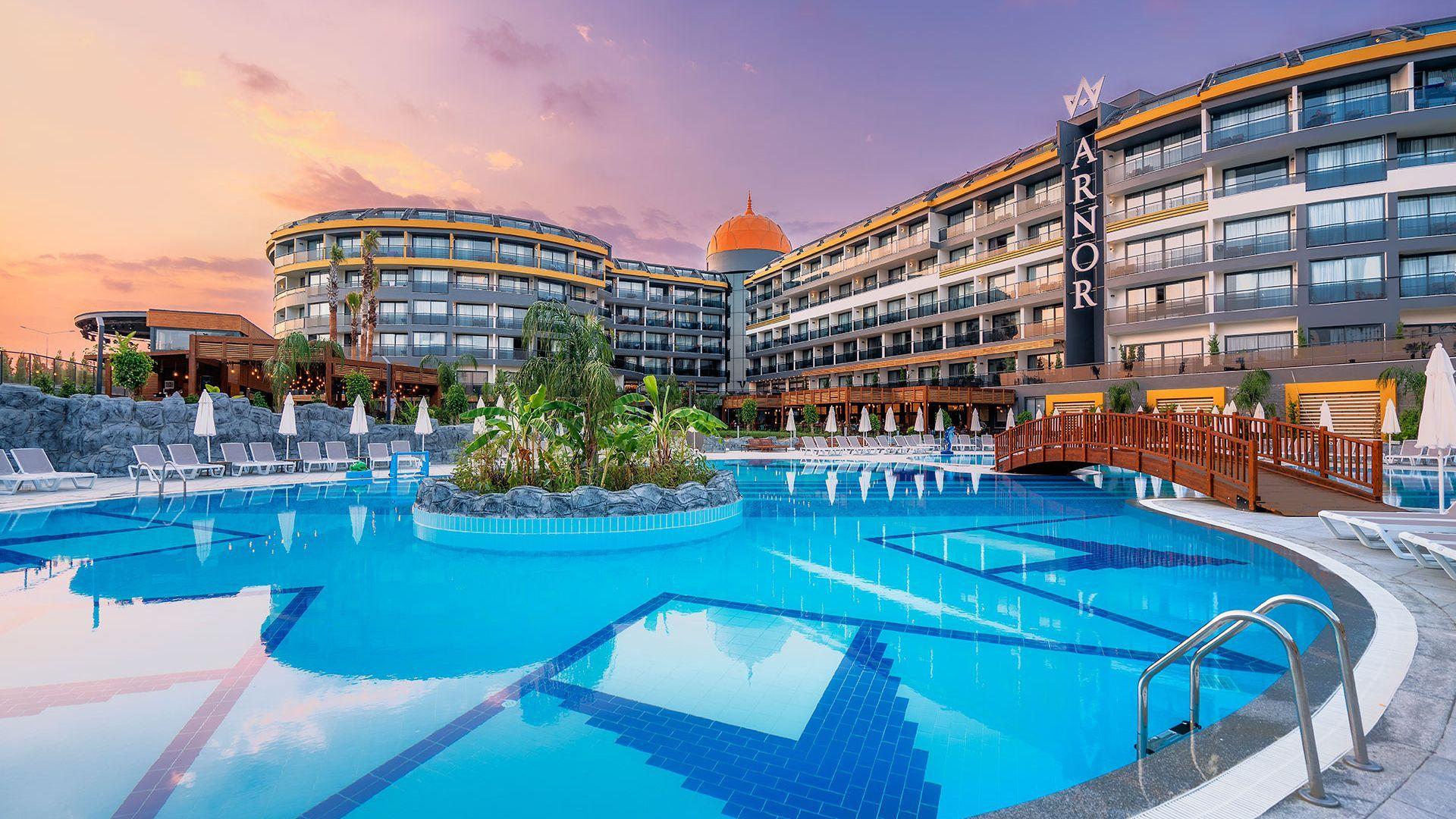 Arnor De Luxe Hotel & Spa