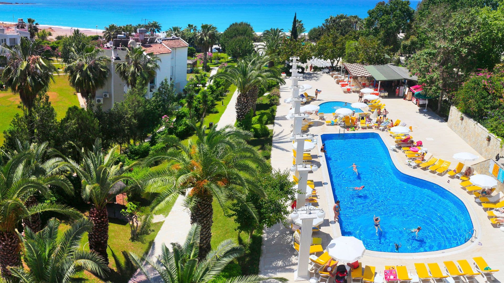 Club Aqua Plaza