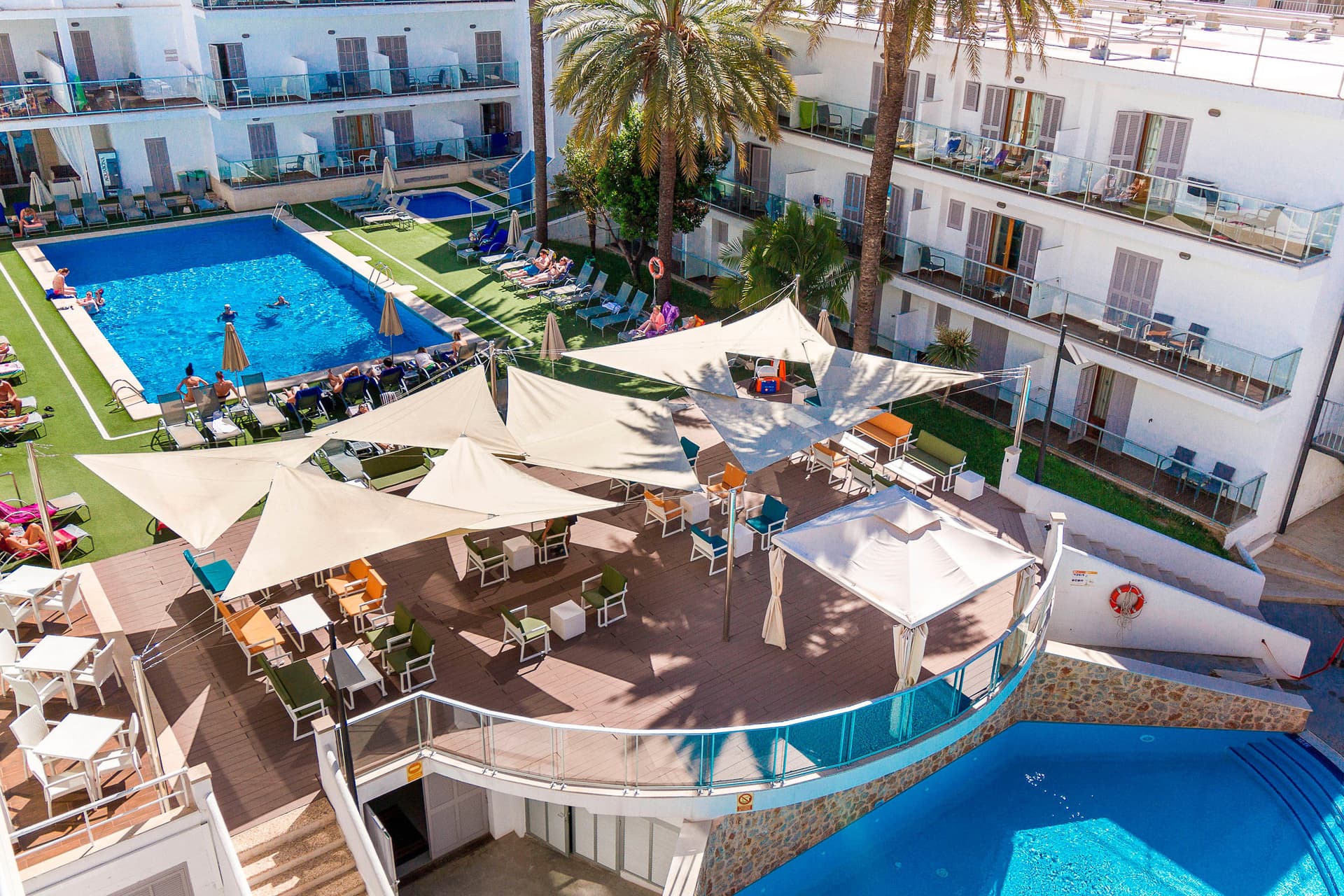 Hotel Image 2