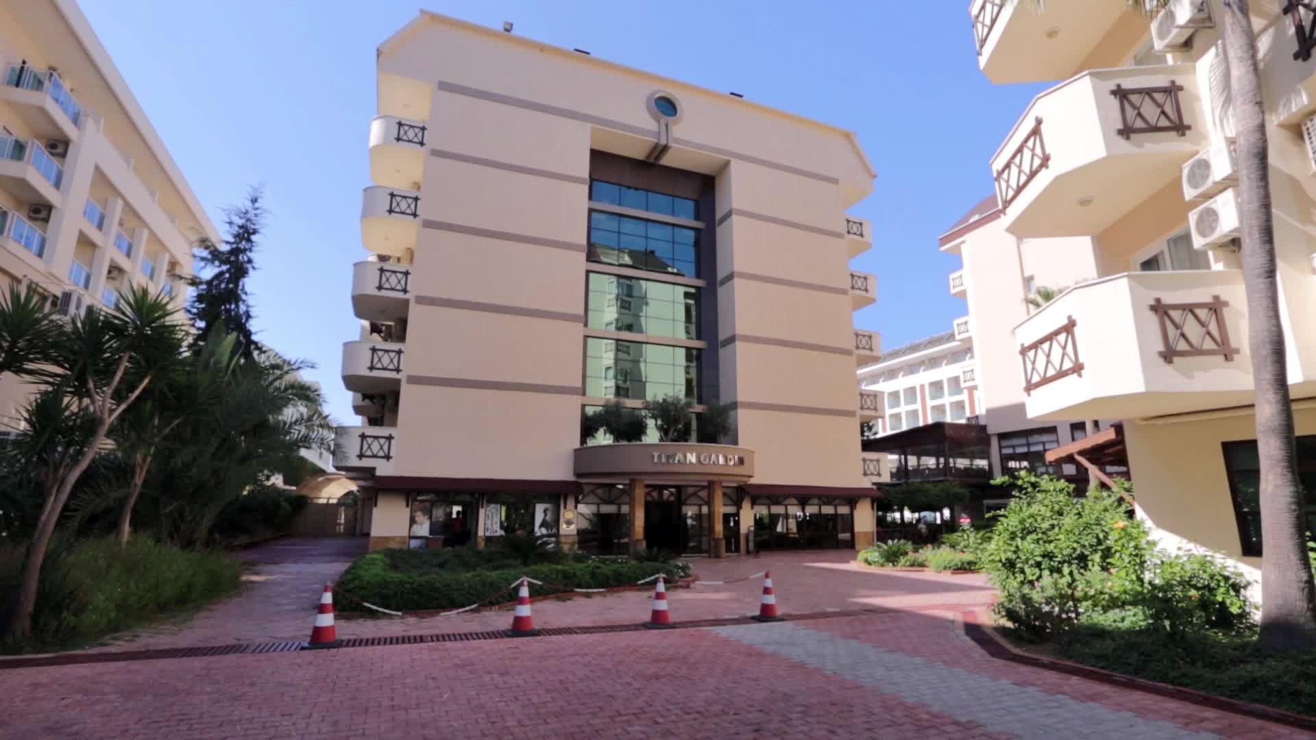 Villa Sunflower Beach Hotel