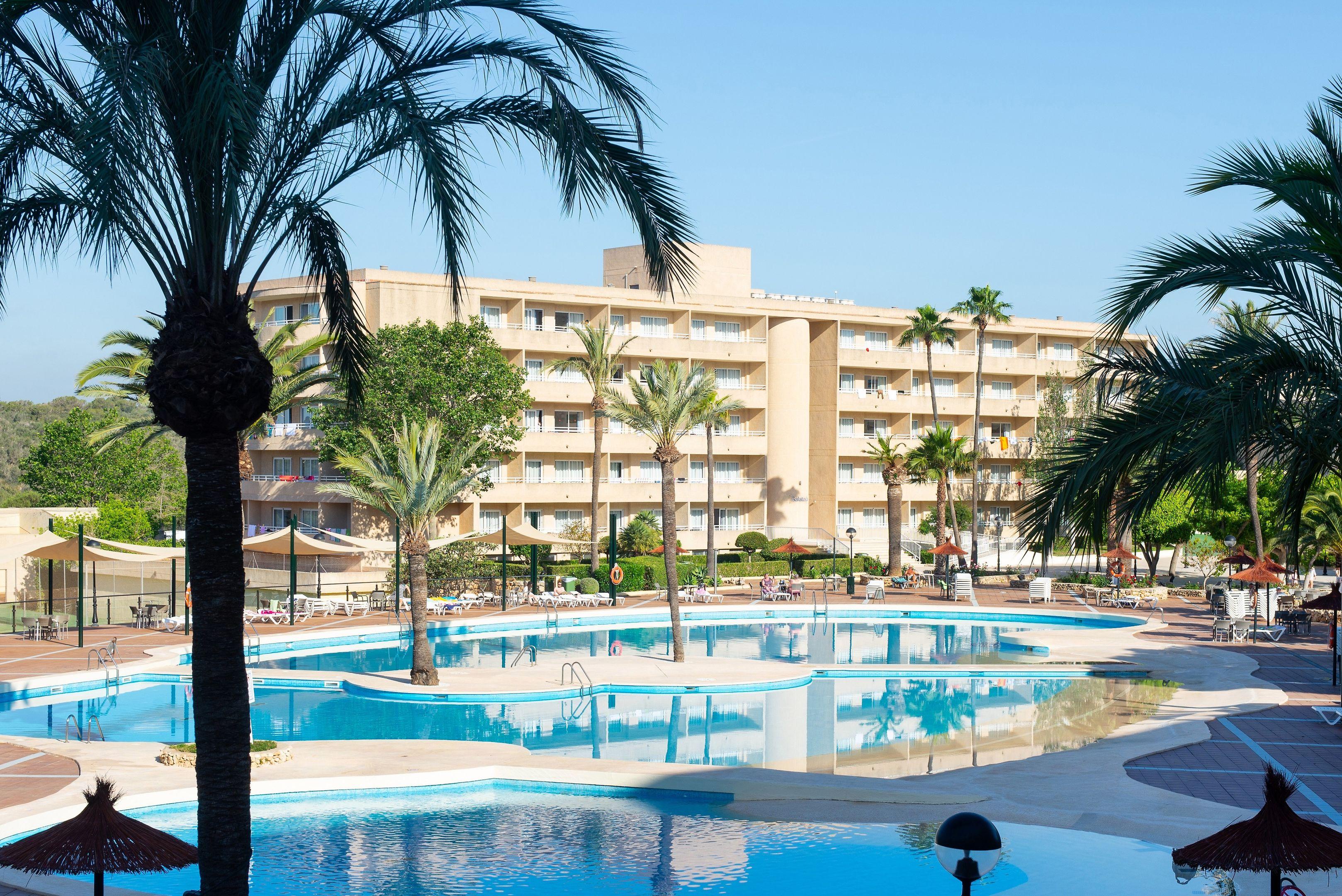Club Cala Romani