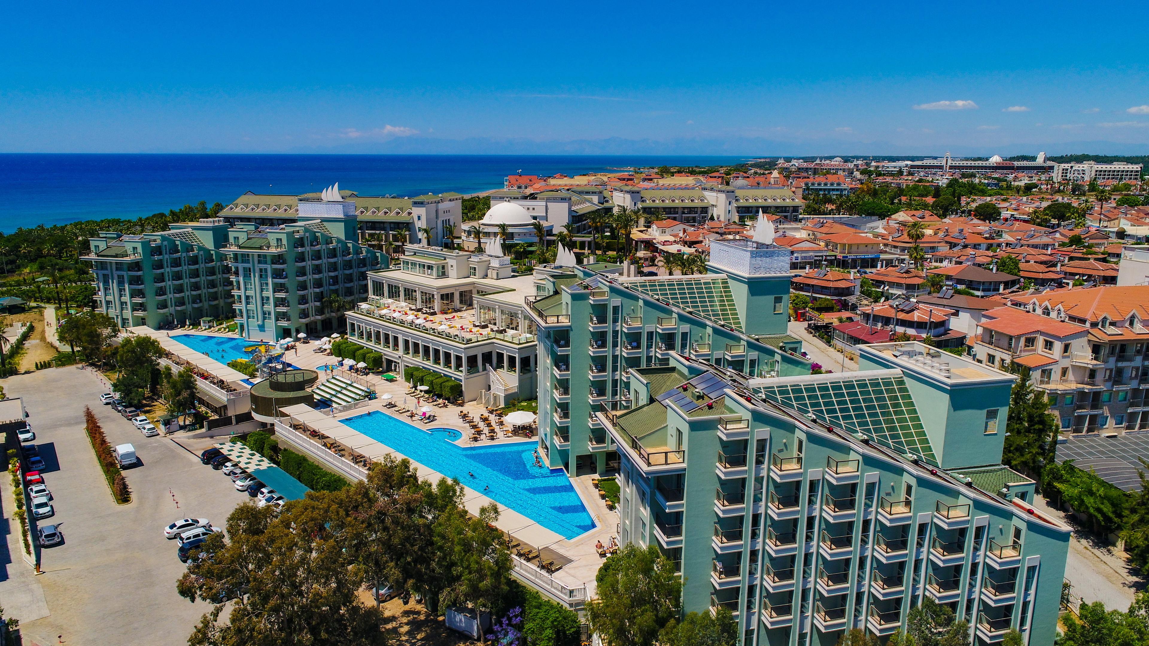 Royal Atlantis Spa & Resort