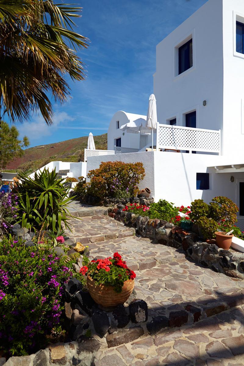 Agnadi View Villa Hotel