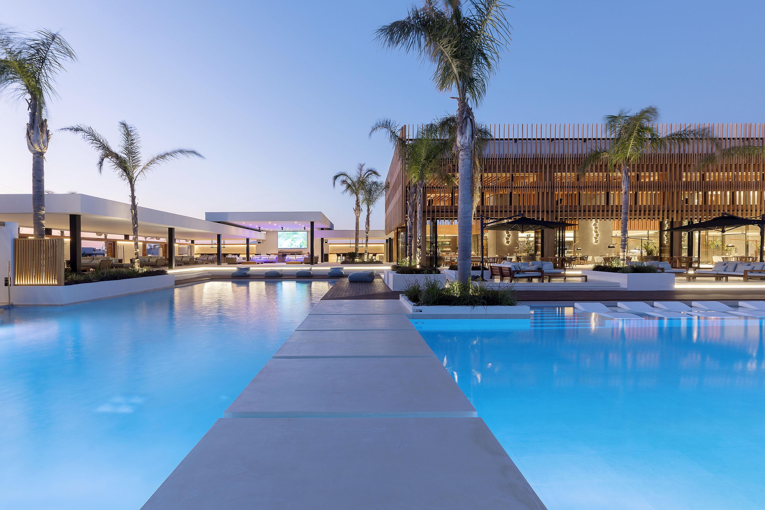 Hotel D'andrea Lagoon All Suites