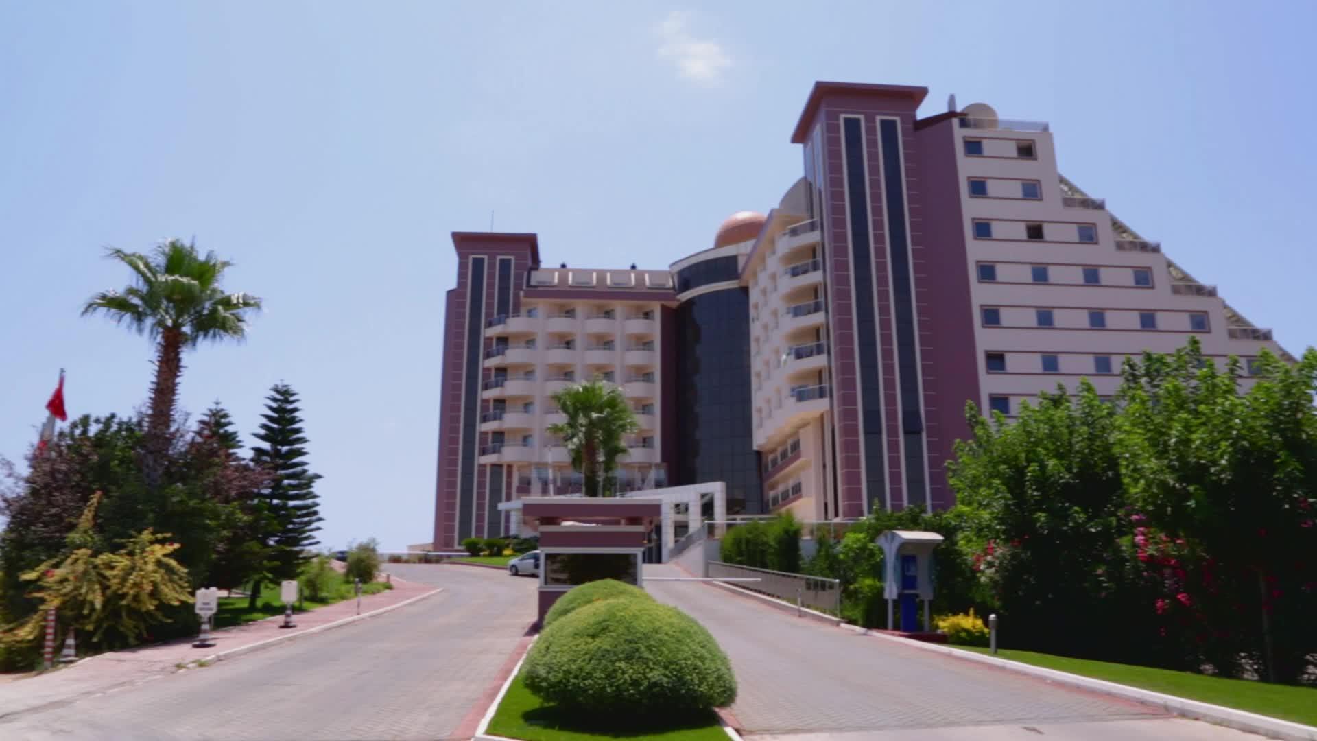 Saturn Palace Resort