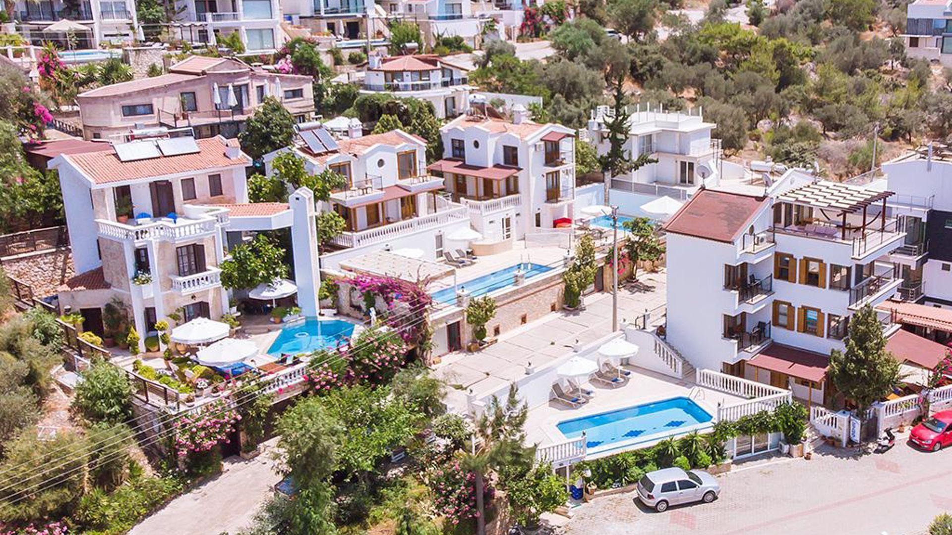 Kuluhana Aparthotel & Villas