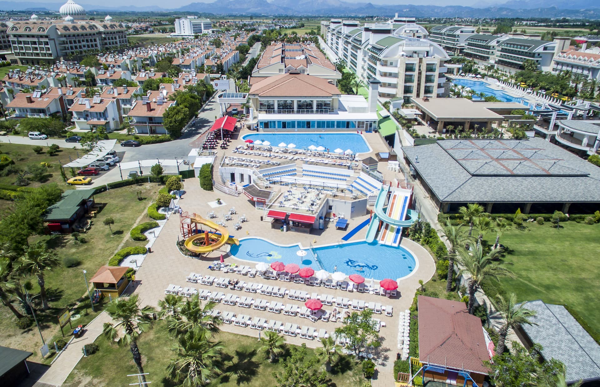 Clover Magic Seagate Hotel