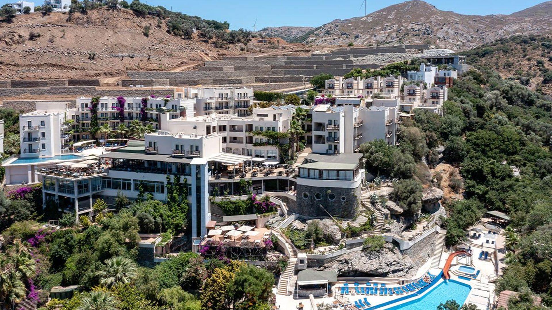 Golden Age Crystal Bodrum