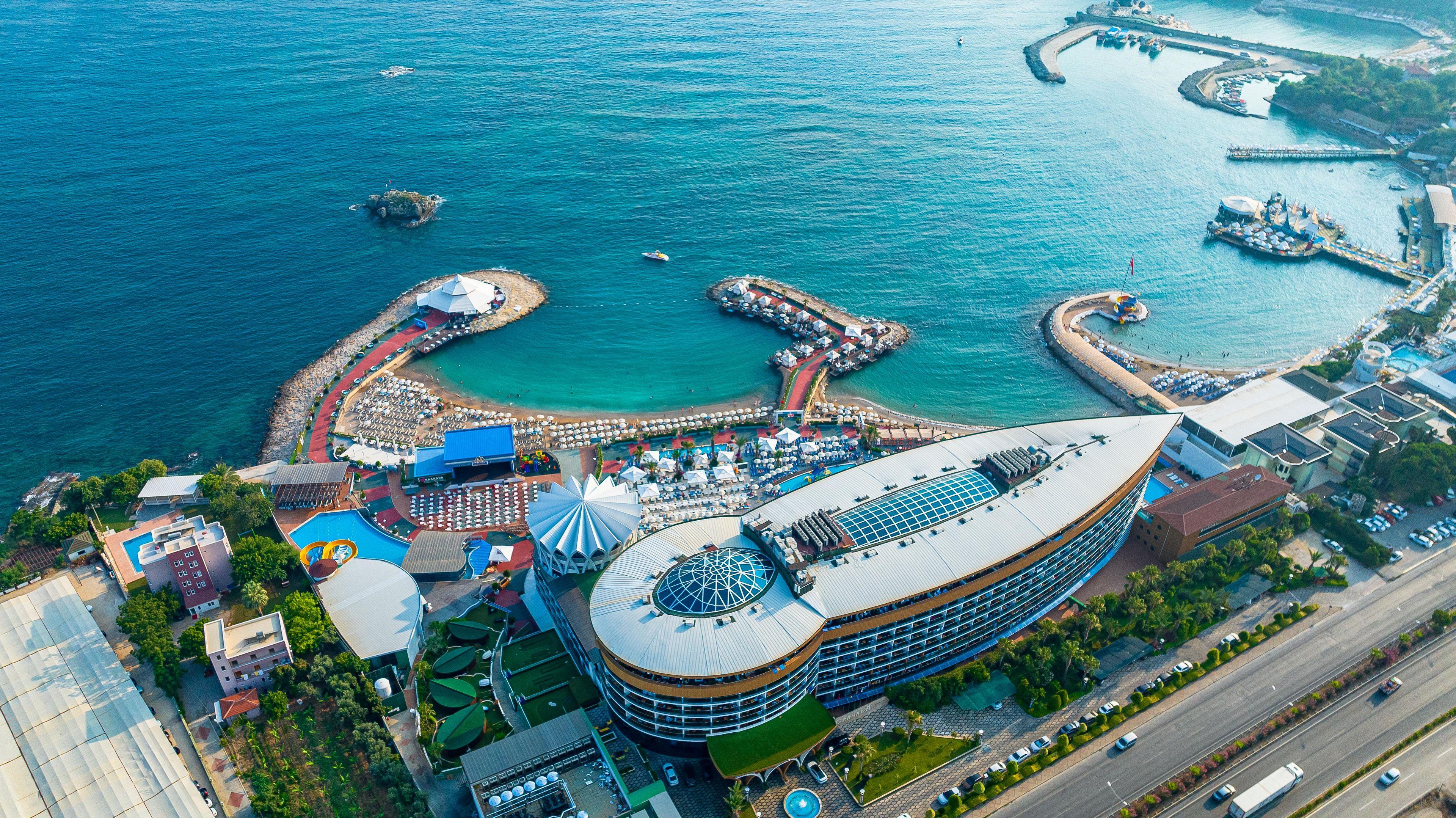 Granada Luxury Okurcalar