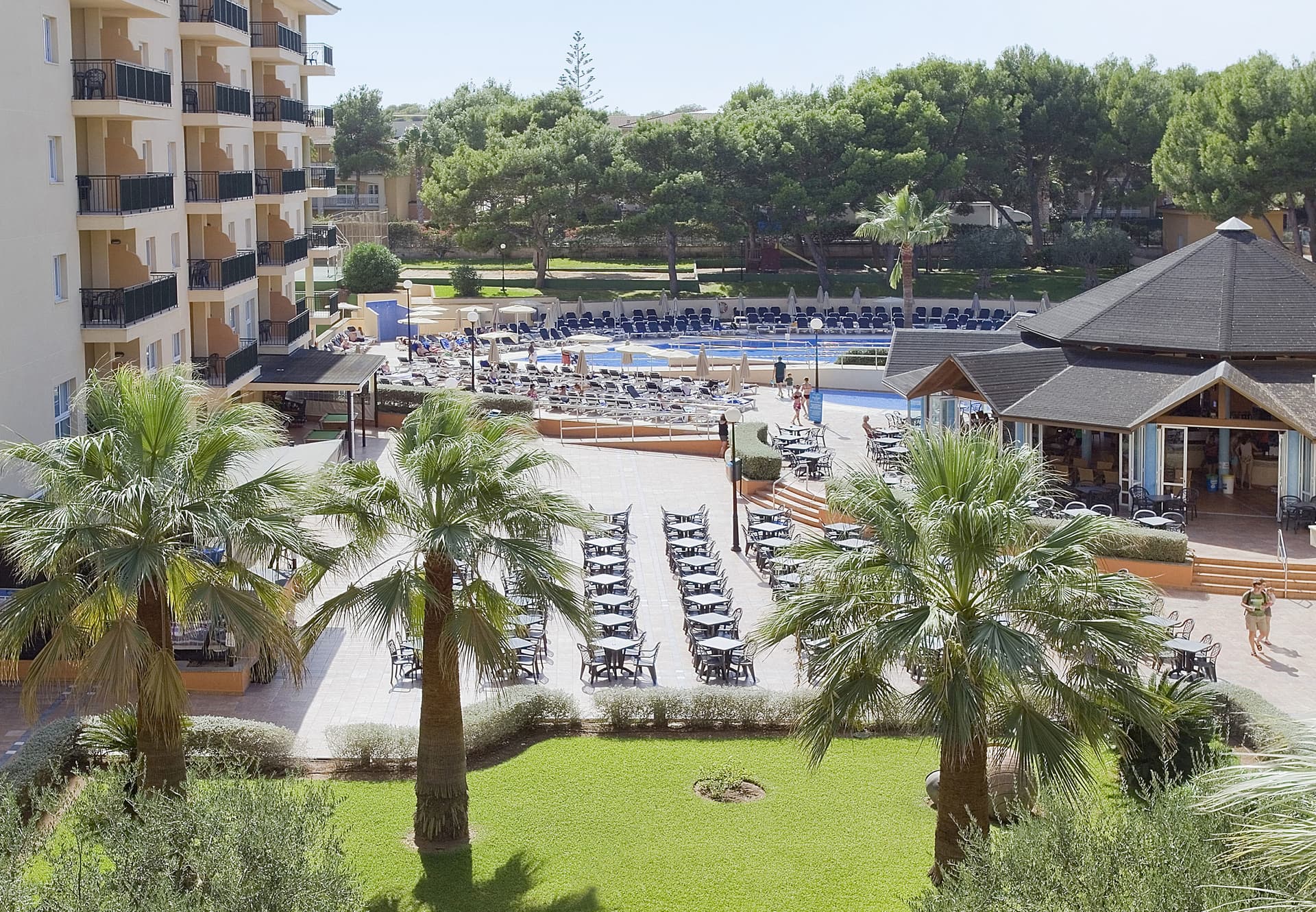 Hotel Image 2