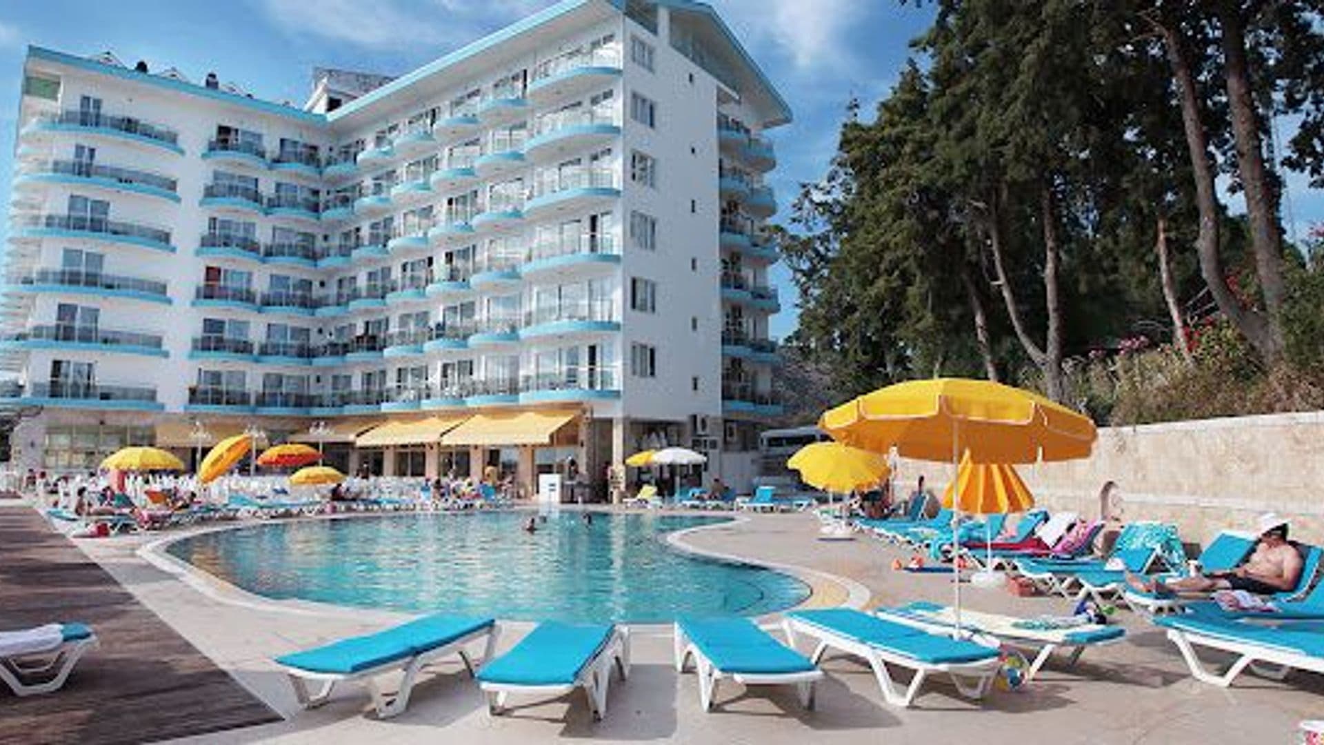 Arora Hotel