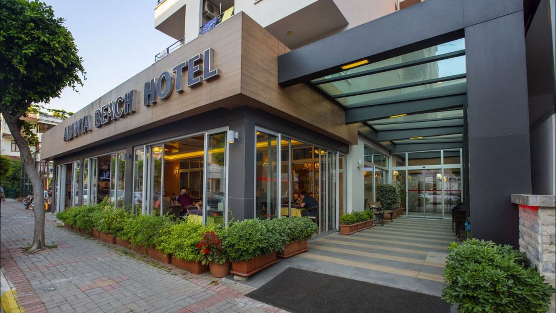 Alanya Beach Hotel