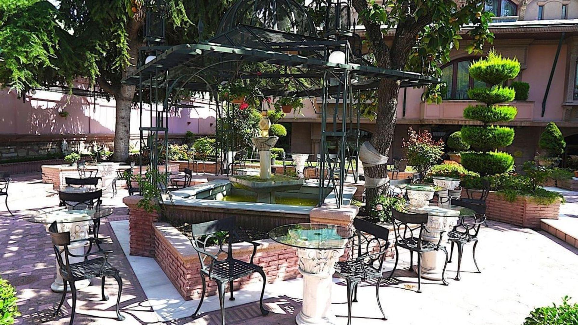 Regnum Escana Boutique Hotel