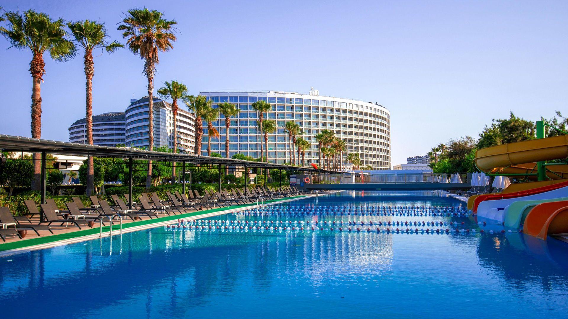 Crystal Centro Resort